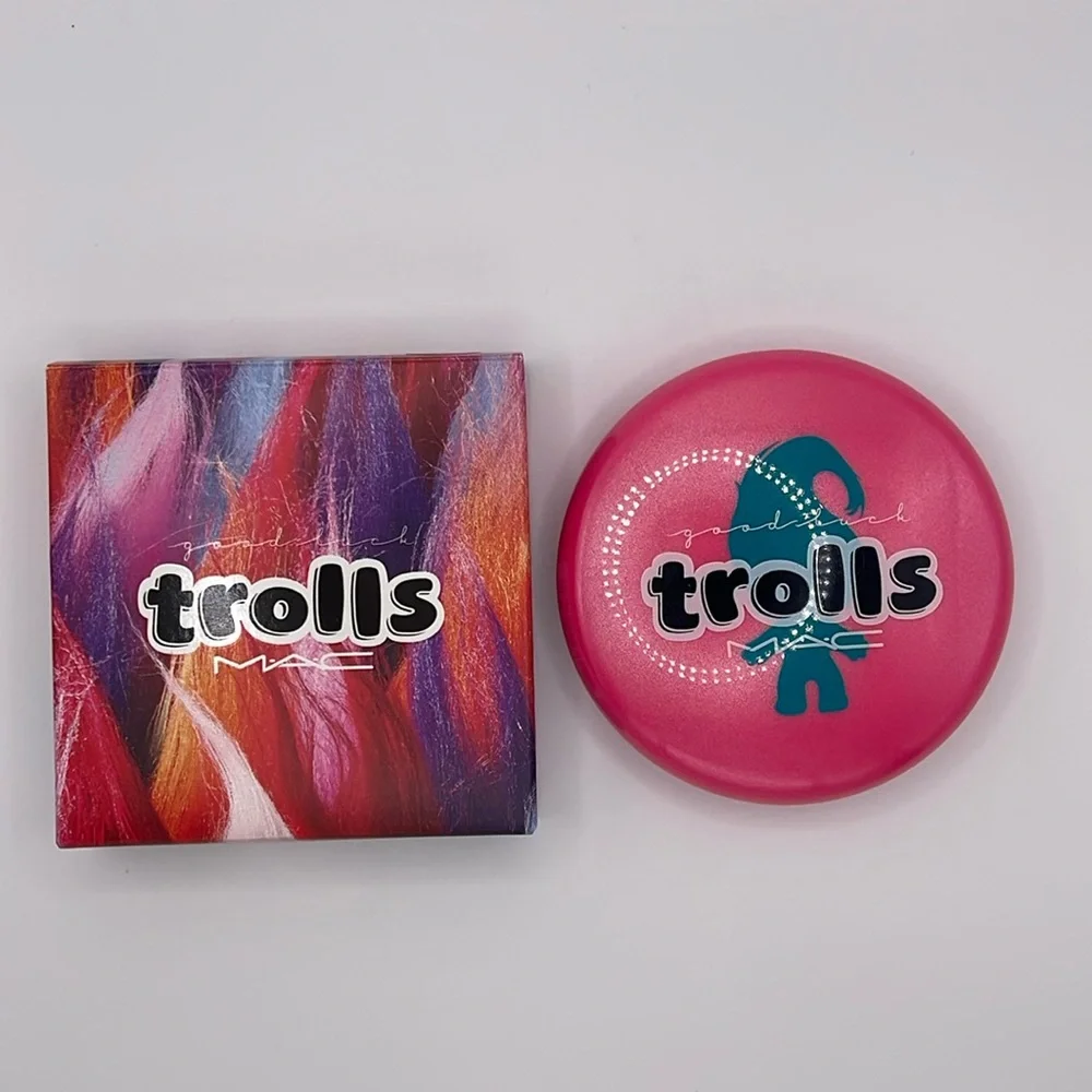 MAC Cosmetics Good‎ Luck Trolls Glow Rida Beauty Powder Highlighter